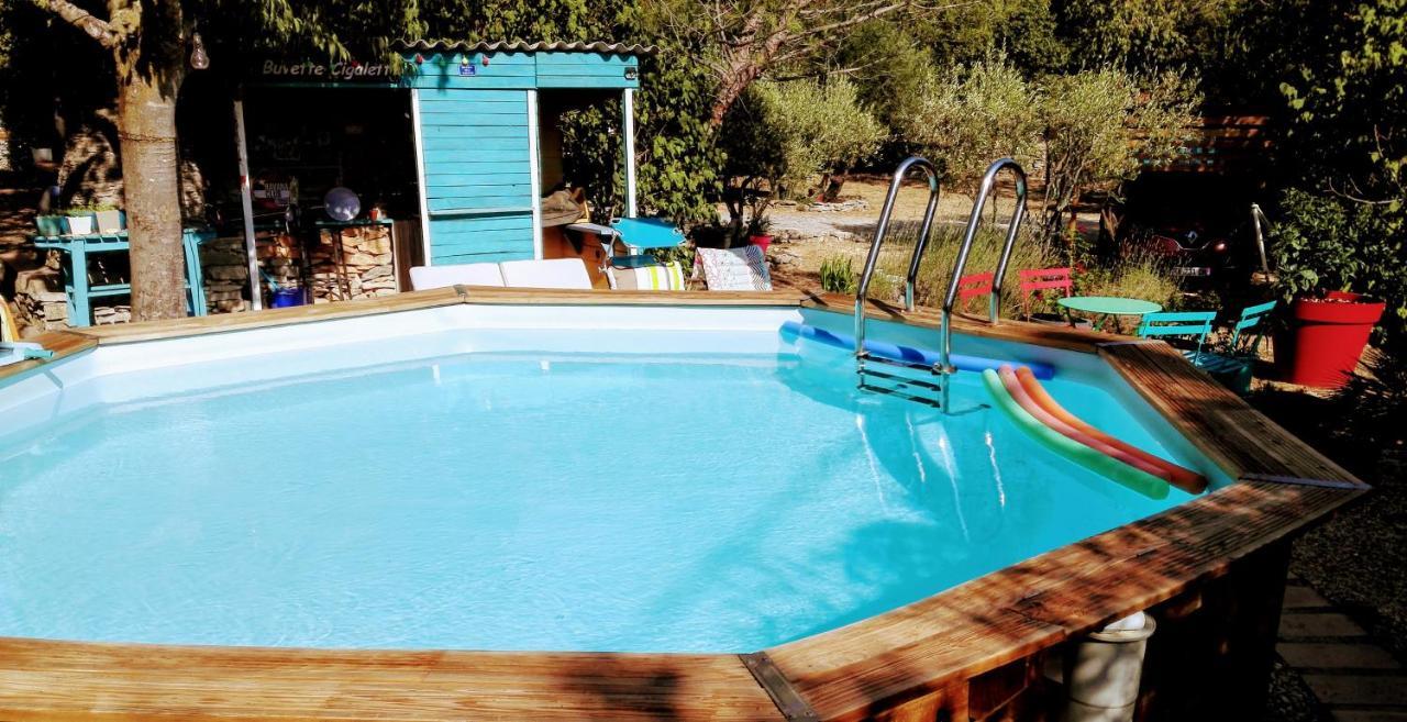 Nimes En Garrigues Bed and Breakfast Exteriör bild